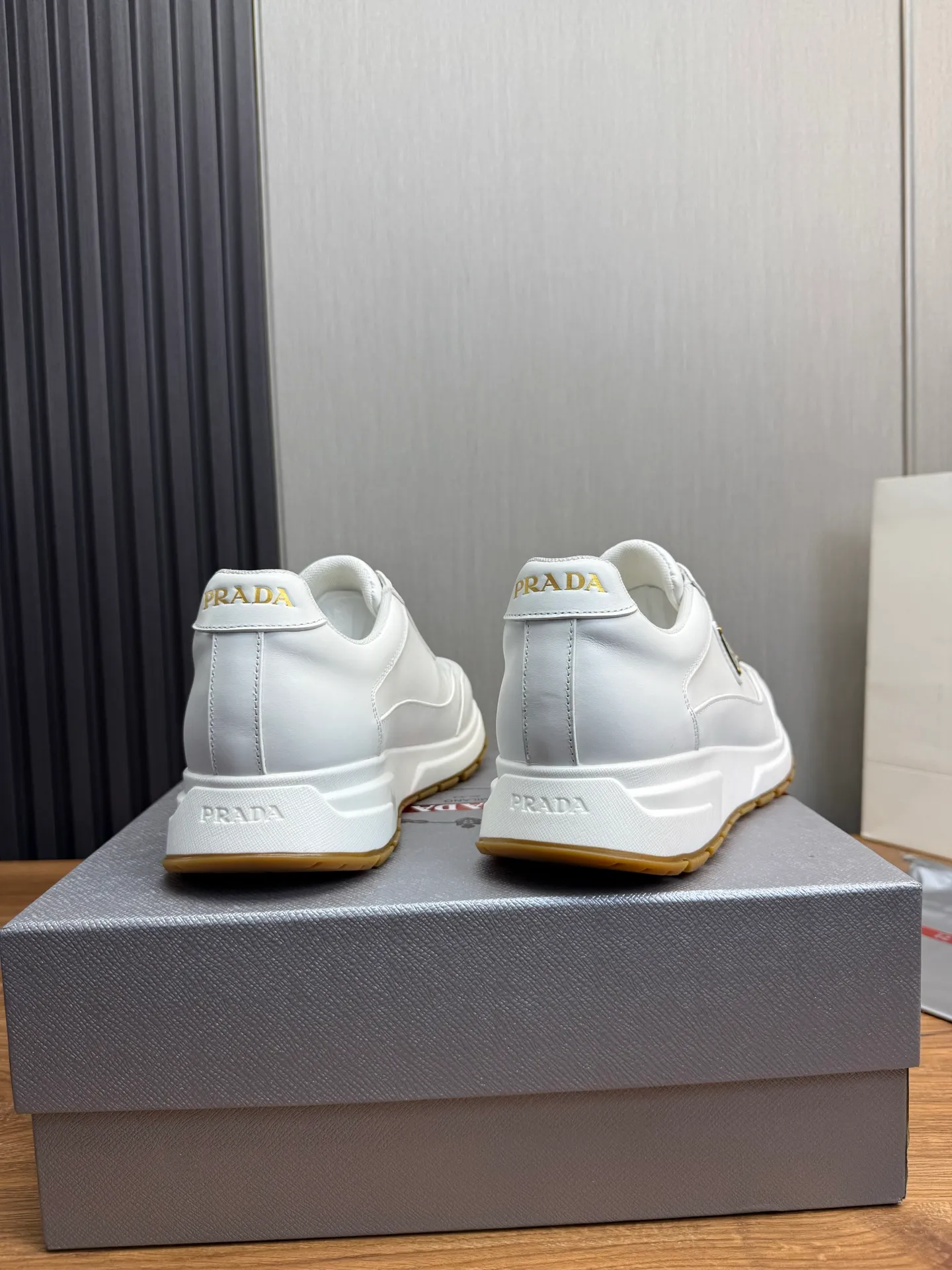 Men's shoes 💰580💰 [PRADA] Popular men's shoes shipped 👏Official website synchronization ⬆️Original cowhide fabric + cowhide lining, 1⃣️:1⃣️reproduction, original sole, 38-45 (45. Customized, non-refundable)